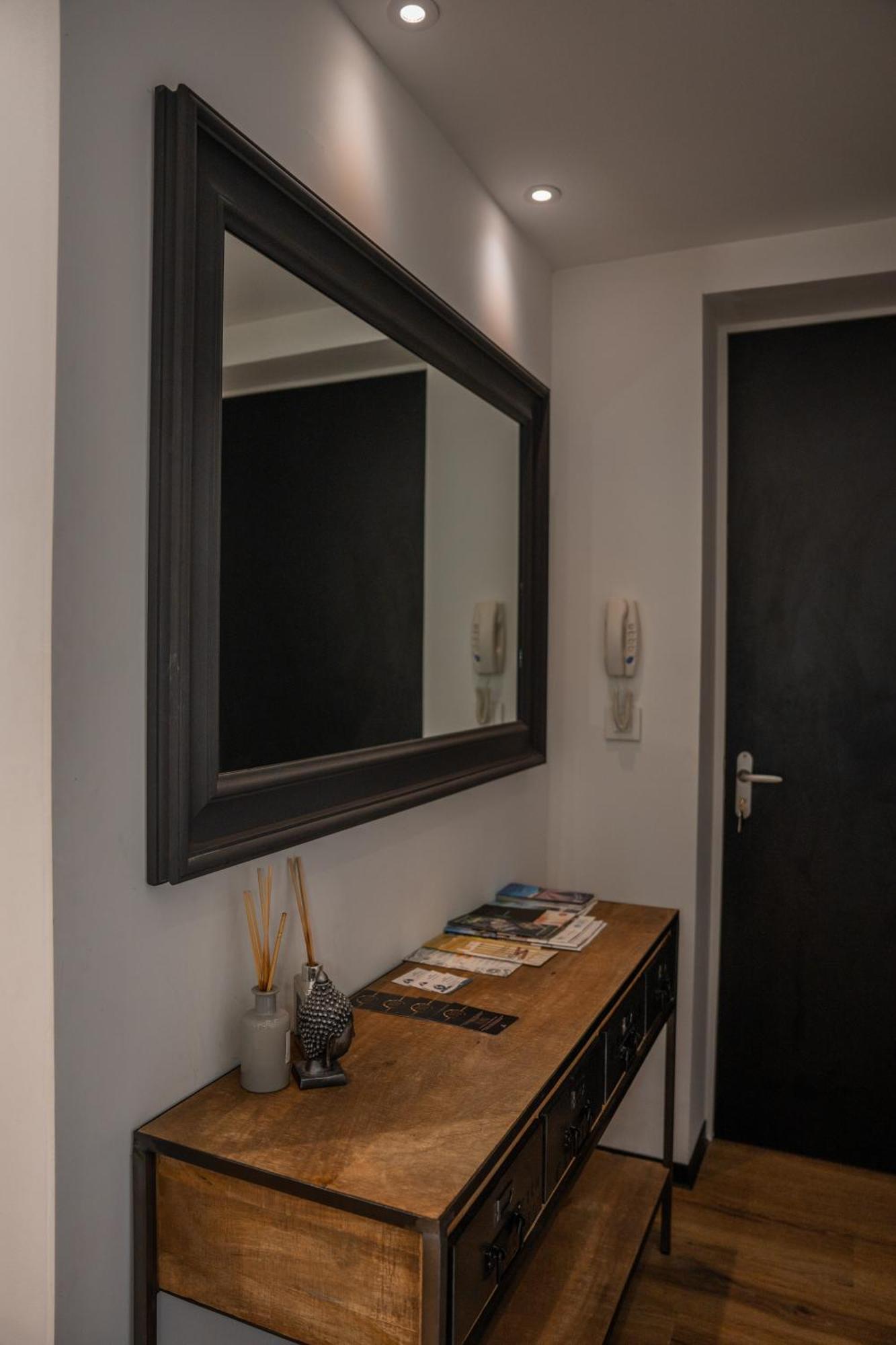 Appartement Centre De Sisteron Bagian luar foto