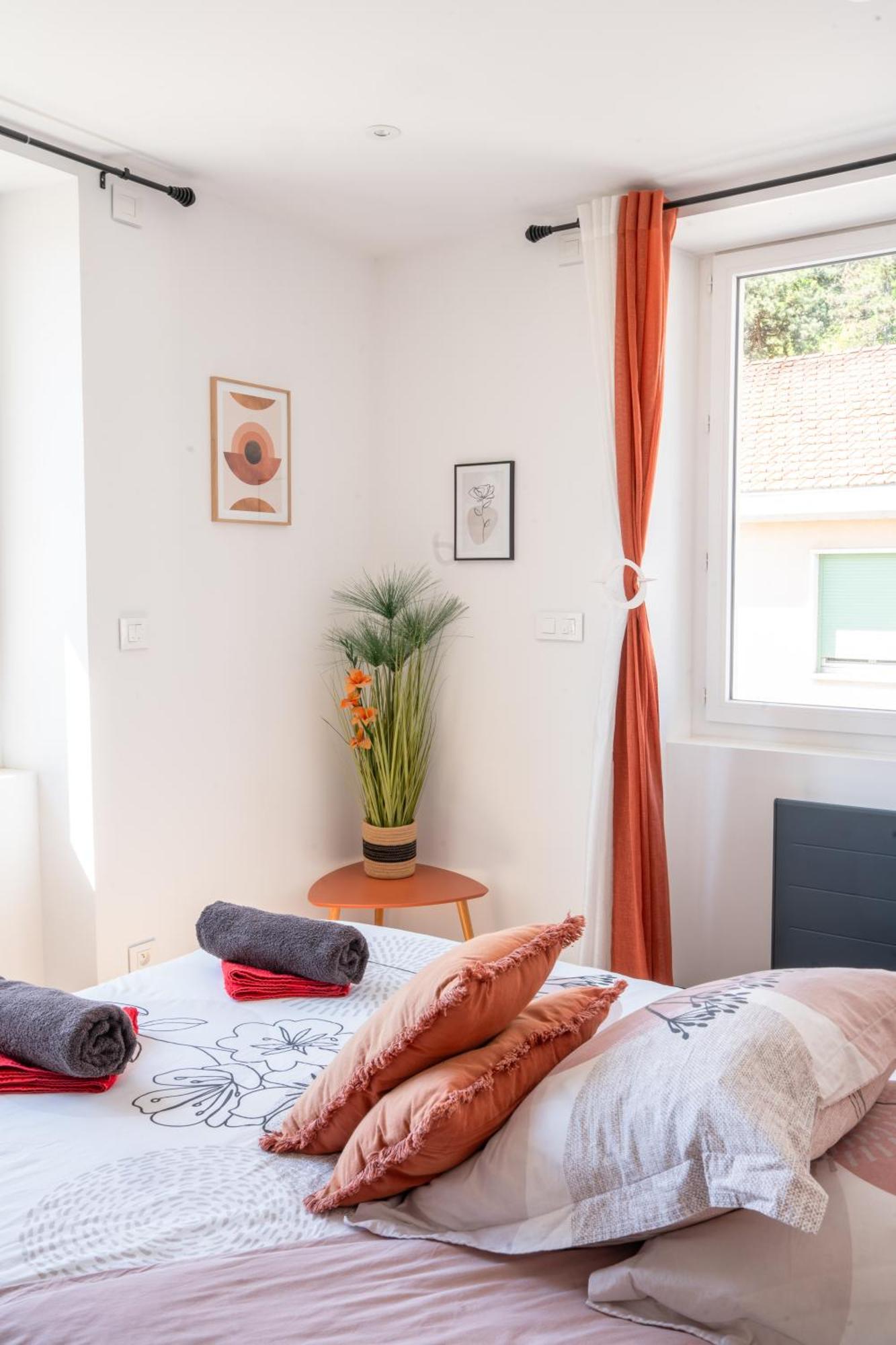 Appartement Centre De Sisteron Bagian luar foto